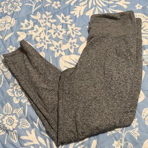 Gray Leggings. Mid calf